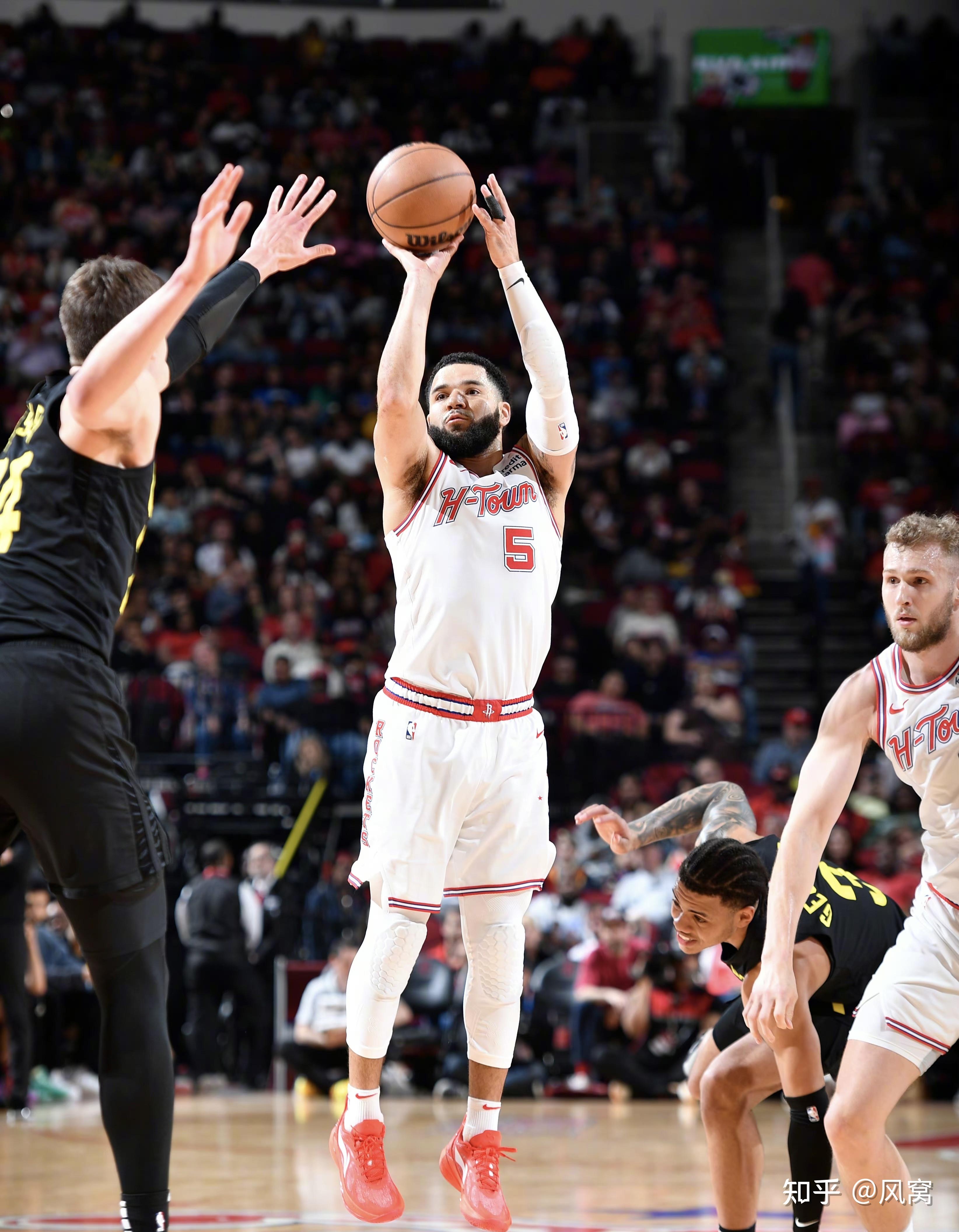 九游体育APP下载-离谱！休斯敦火箭围绕意大利杯单刀错失那不勒斯状态回暖备战欧冠，深圳男篮迎意甲关键赛的简单介绍