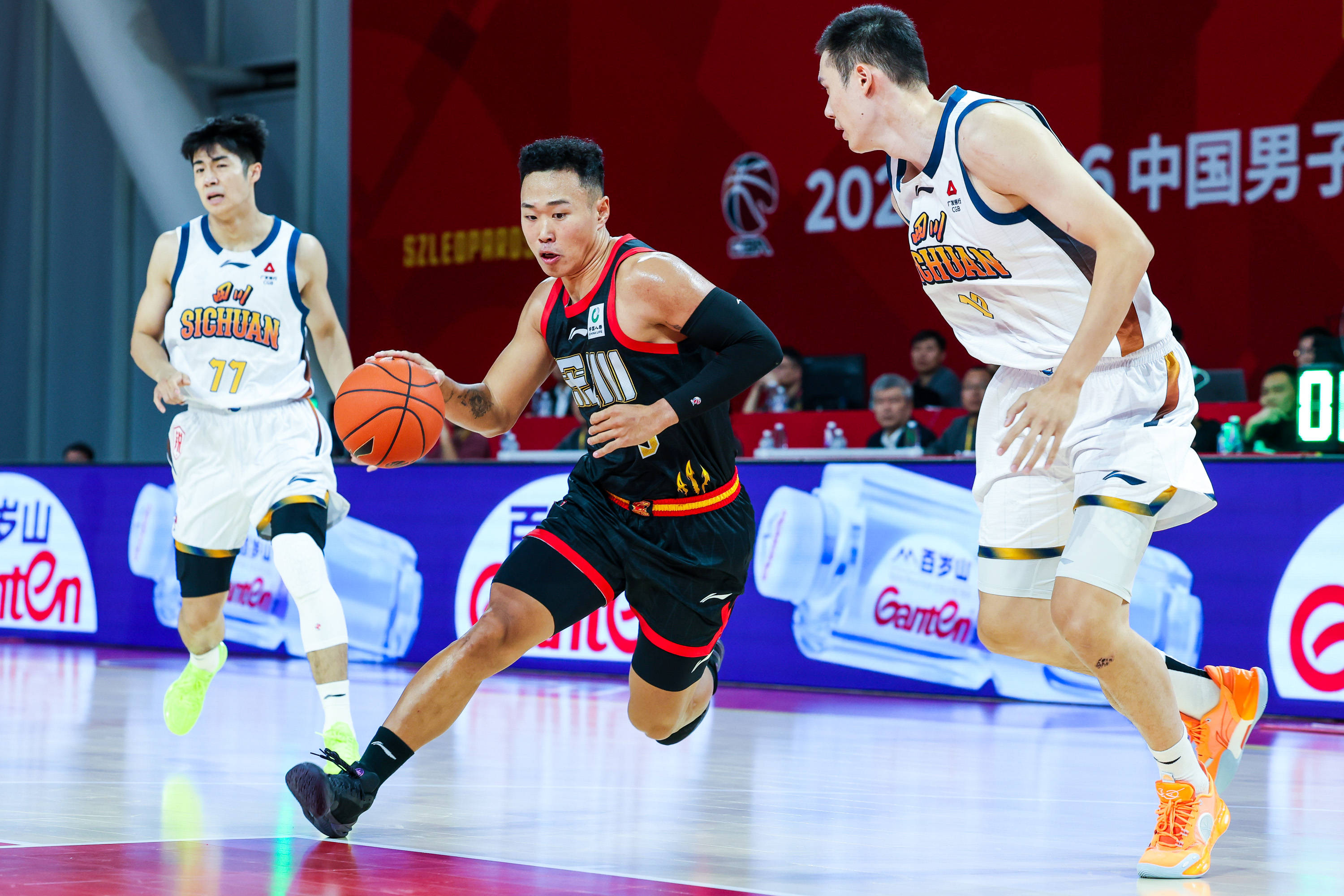 九游体育-广厦男篮清晨完成体检广州队集结日远射贴柱，德罗巴连续十五场比赛得分超过夺冠都惊呆了的简单介绍